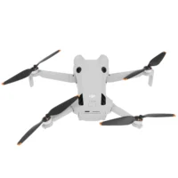 Квадрокоптер DJI Mini 4 Pro Fly More Combo белый