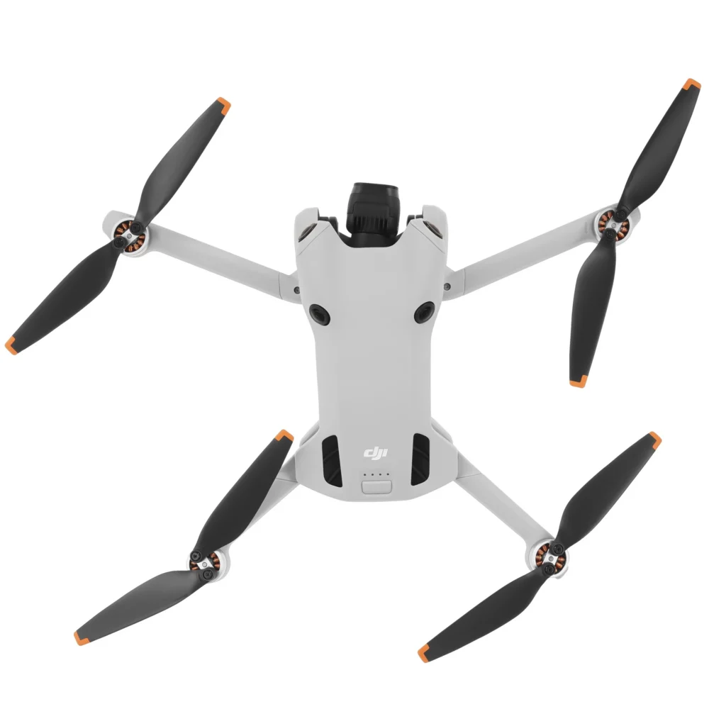 Квадрокоптер DJI Mini 4 Pro Fly More Combo белый