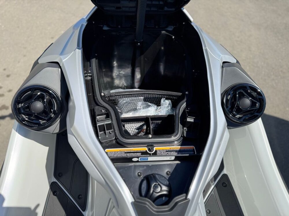 gidrocikl-brp-sea-doo-gtx-limited-325-white-pearl-premium_2135338_3395014843@2x Гидроцикл BRP SEA-DOO GTX LIMITED 325 White Pearl Premium